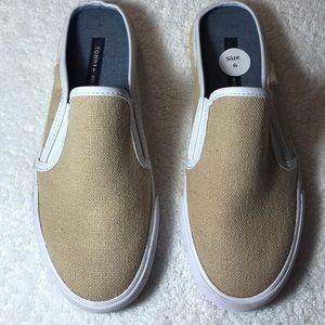 TOMMY HILFIGER SLIP-ON TAN MULES TENNIS SHOE STYLE